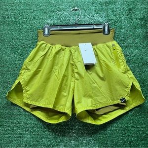 Nike 2 In 1 Women's Mid-Rise Reflective Shorts Olive Size S